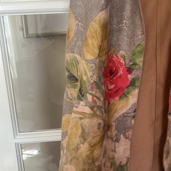 Suede like long vest floral - Picture 2 of 5